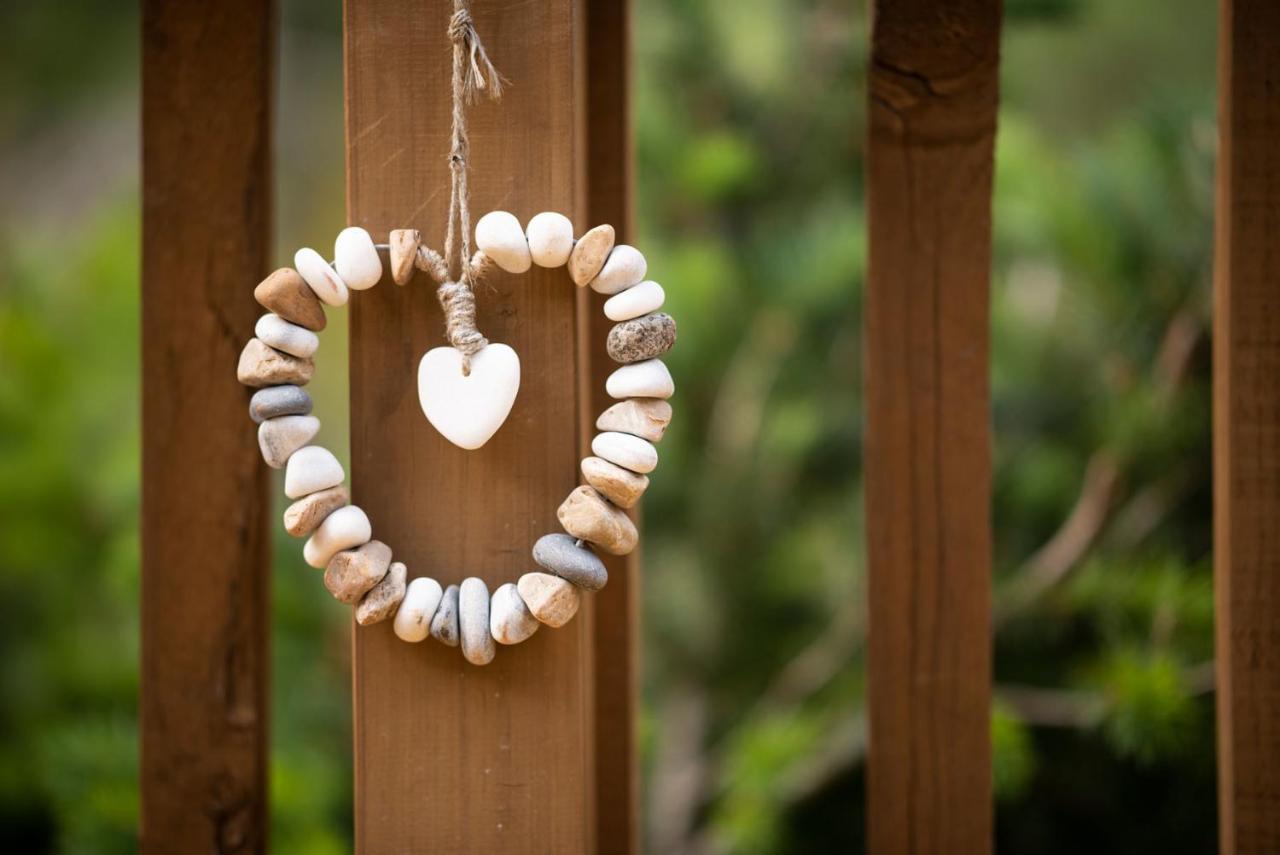 'Love' Hanmer Couples Retreat Limited แฮนเมอร์สปริงส์ ภายนอก รูปภาพ